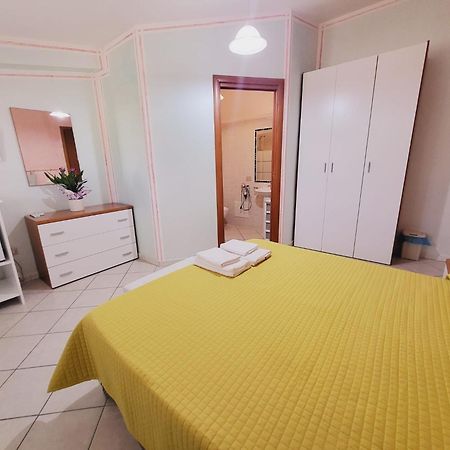 B&B Il Girasole SantʼAnna Arresi Dış mekan fotoğraf