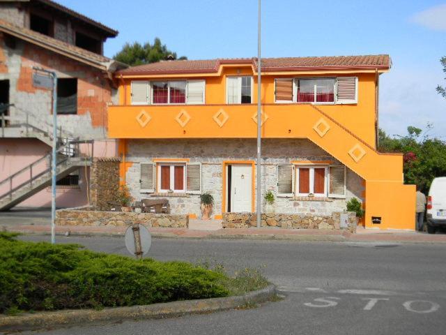 B&B Il Girasole SantʼAnna Arresi Dış mekan fotoğraf