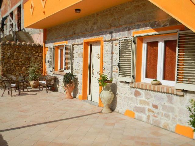 B&B Il Girasole SantʼAnna Arresi Dış mekan fotoğraf