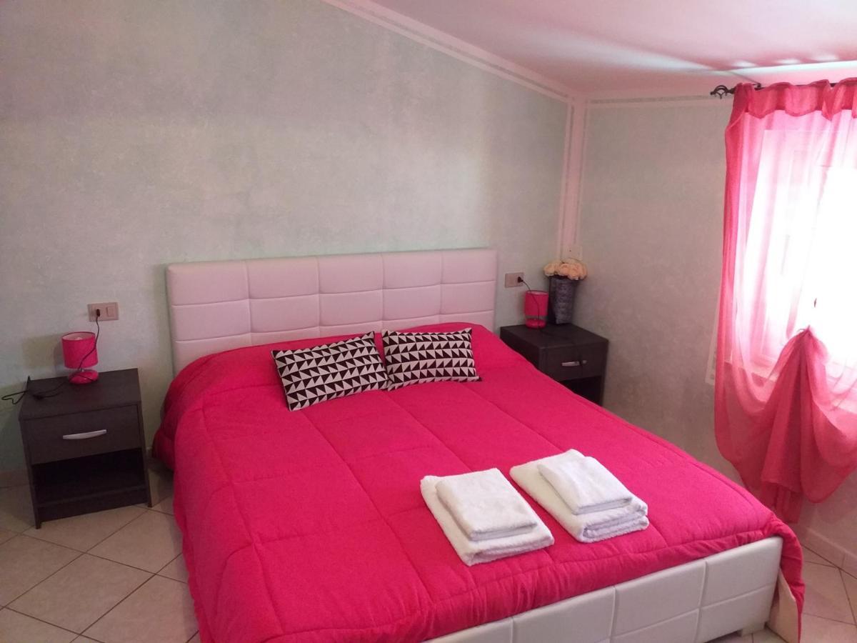 B&B Il Girasole SantʼAnna Arresi Dış mekan fotoğraf
