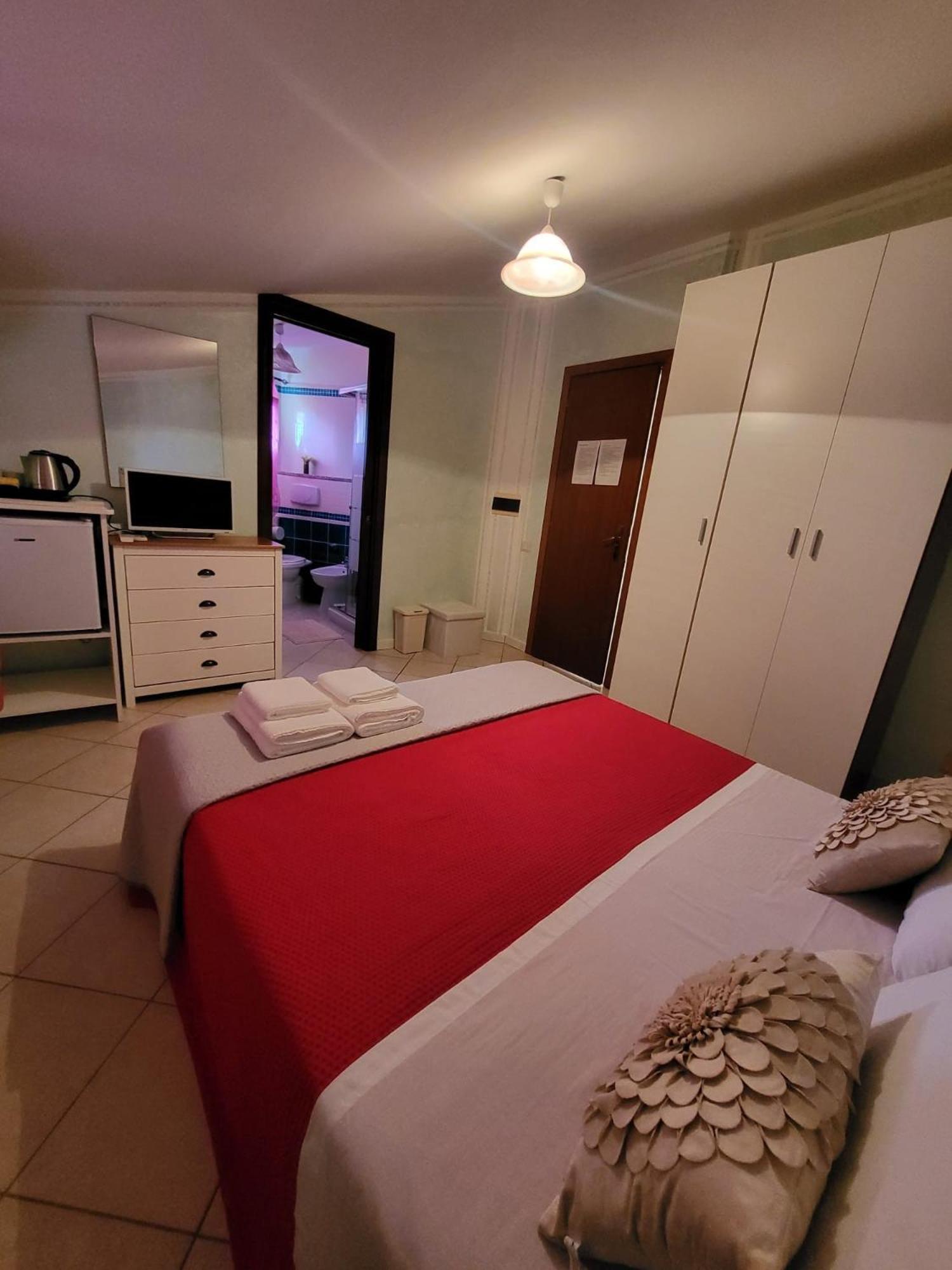 B&B Il Girasole SantʼAnna Arresi Dış mekan fotoğraf