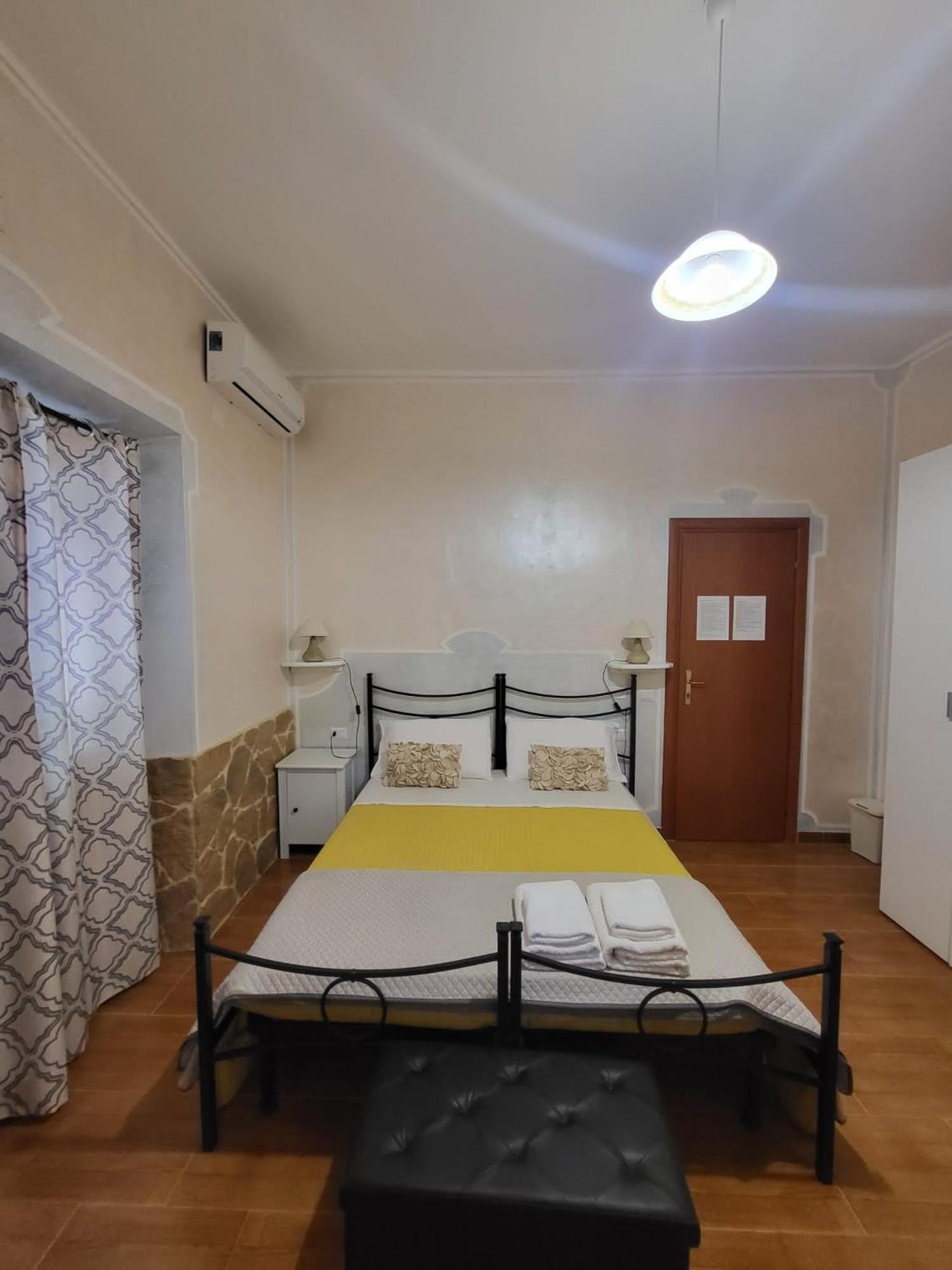 B&B Il Girasole SantʼAnna Arresi Dış mekan fotoğraf