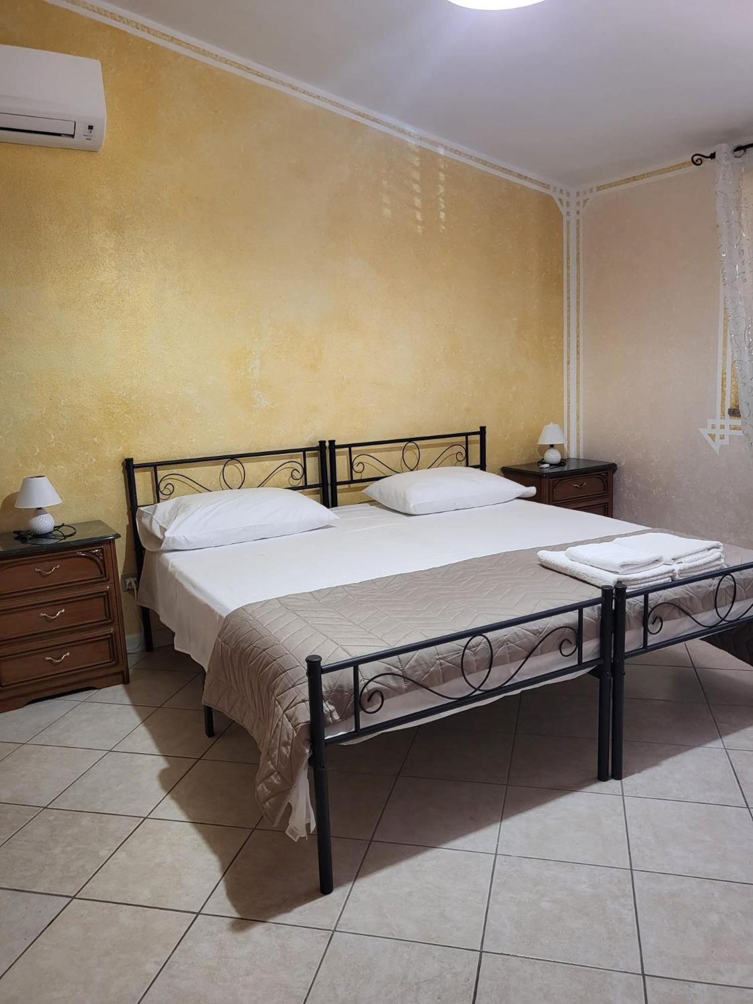 B&B Il Girasole SantʼAnna Arresi Dış mekan fotoğraf