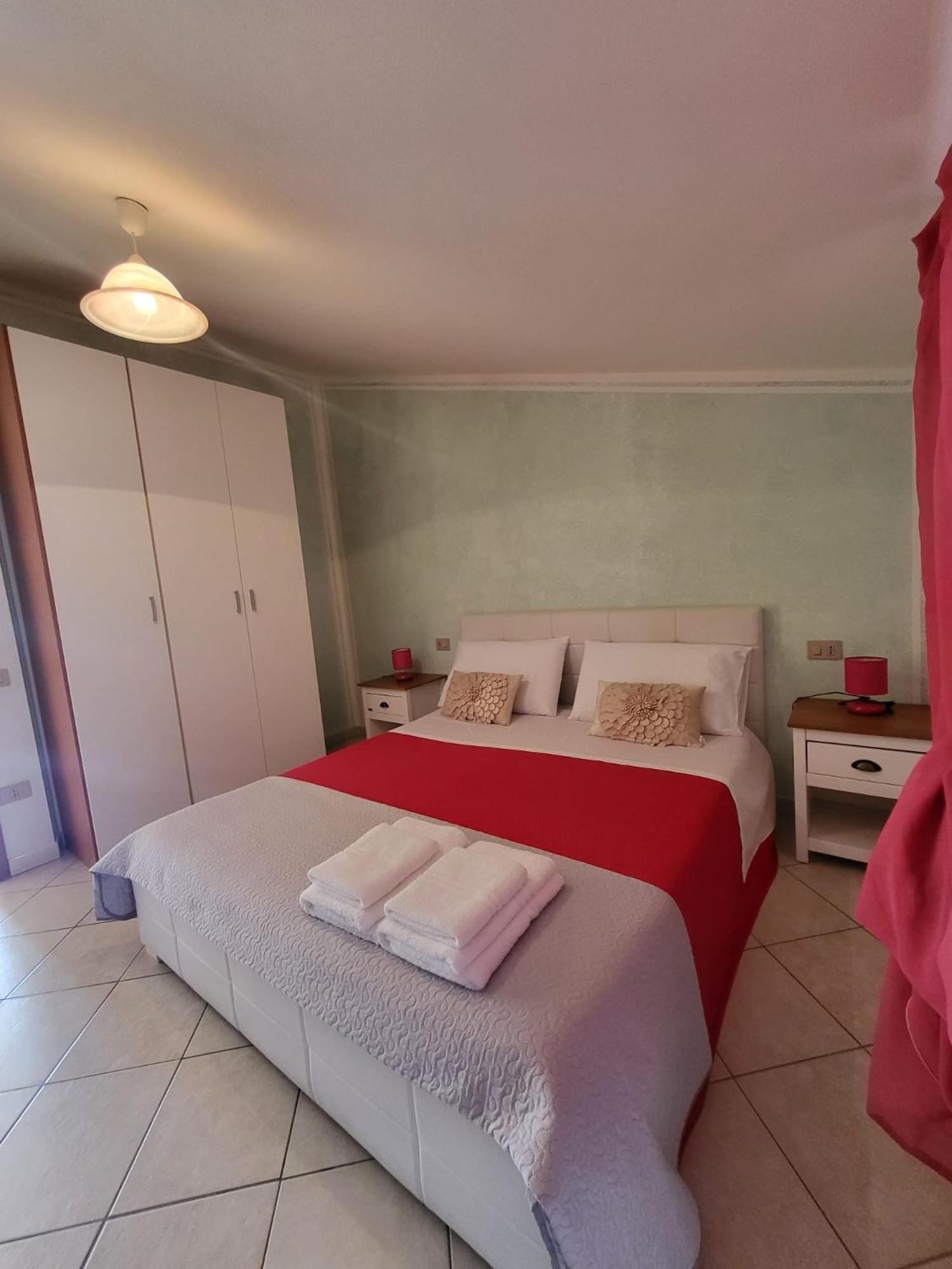 B&B Il Girasole SantʼAnna Arresi Dış mekan fotoğraf